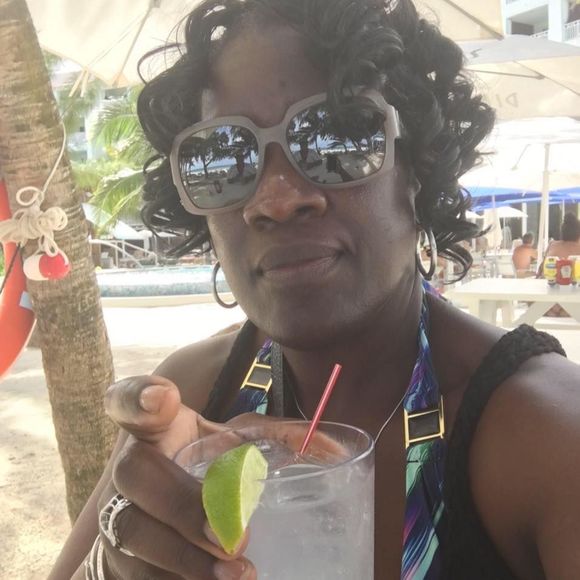 Meet your Posher, Regina - Picture 1 of 1